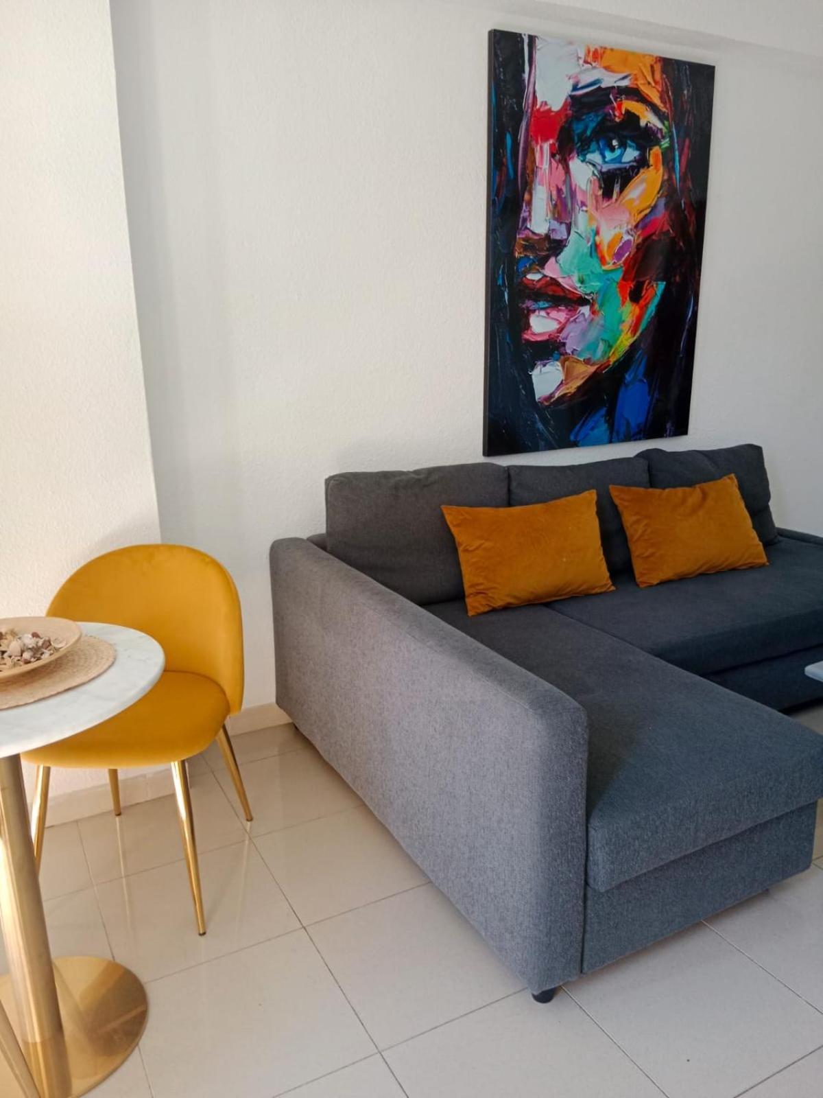 Apartamentos El Velero Torremolinos Exteriör bild